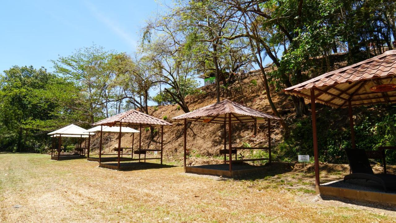 Hotel Poza Blanca Lodge San Mateo Екстер'єр фото