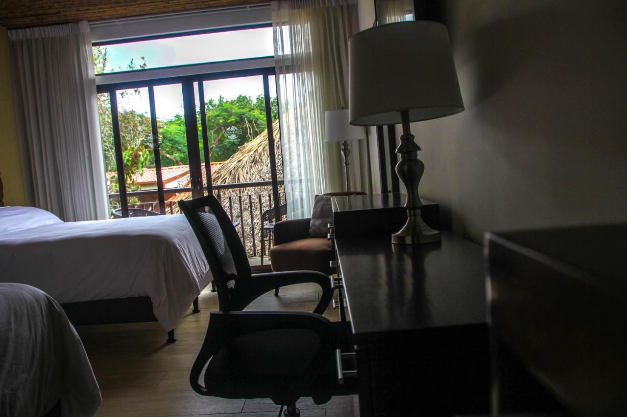 Hotel Poza Blanca Lodge San Mateo Екстер'єр фото