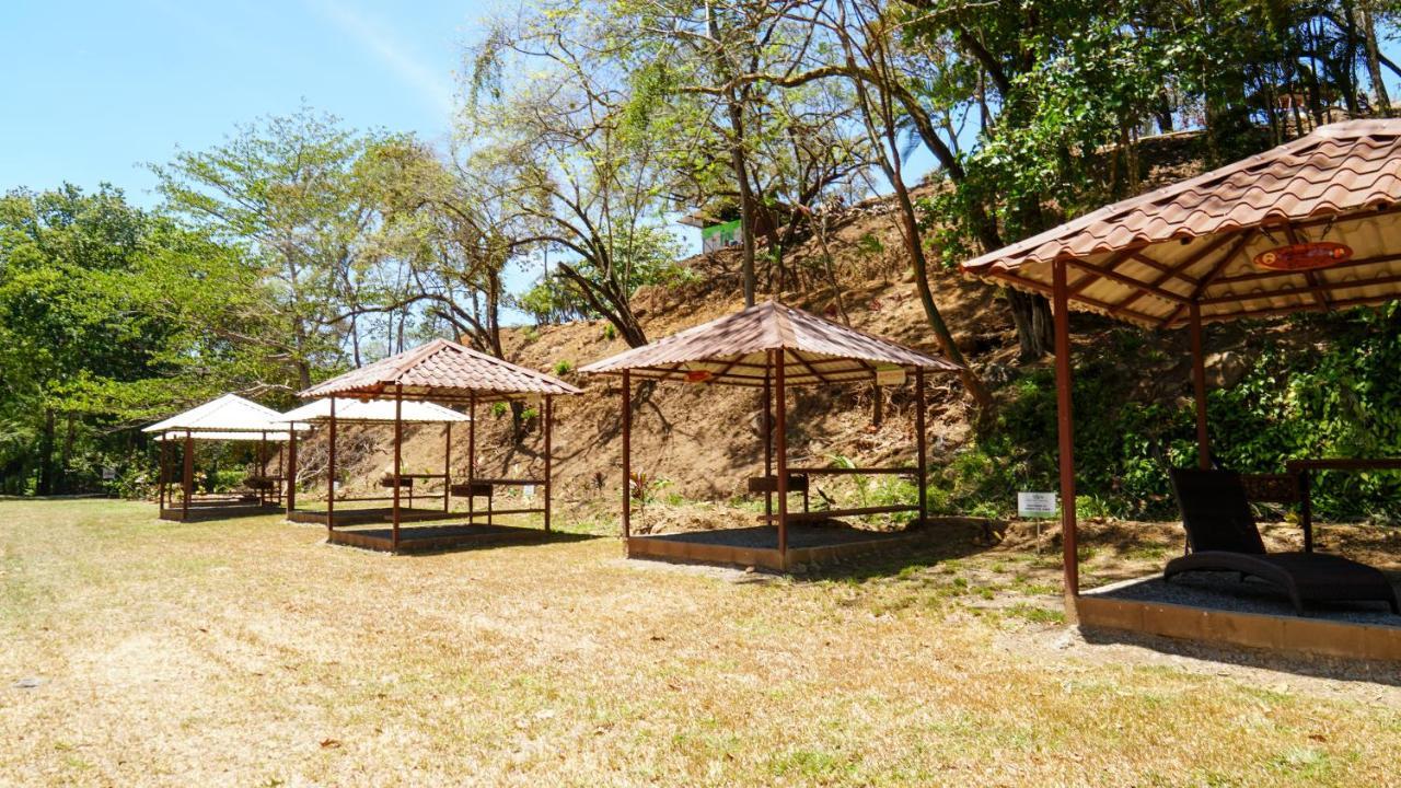 Hotel Poza Blanca Lodge San Mateo Екстер'єр фото